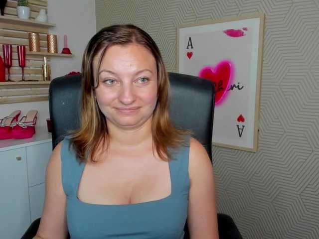 angelaLove13 live cam on BongaCams
