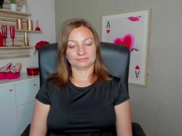 angelaLove13 live cam on BongaCams
