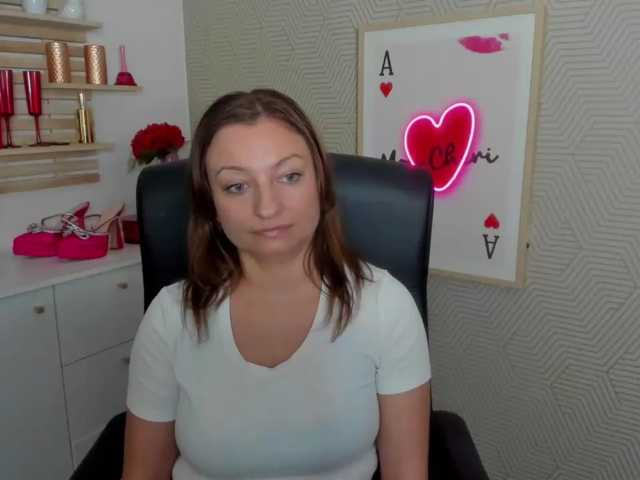 angelaLove13 live cam on BongaCams