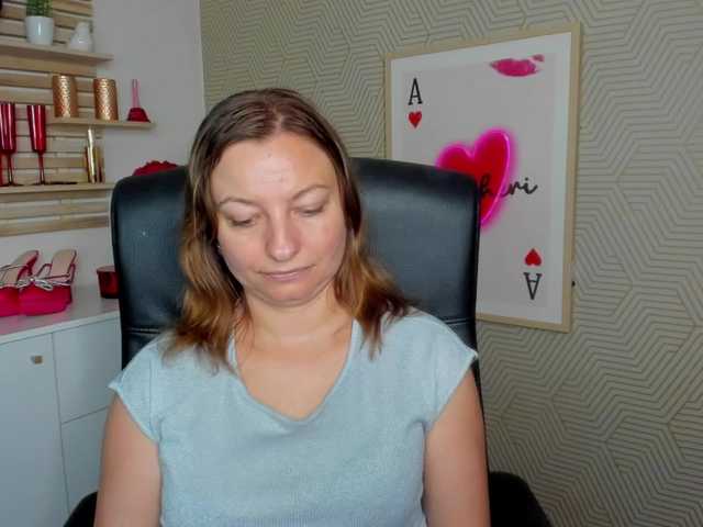 angelaLove13 live cam on BongaCams