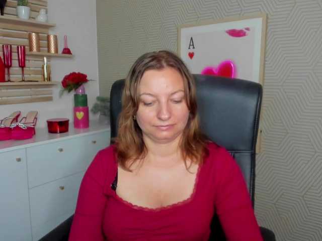 angelaLove13 live cam on BongaCams