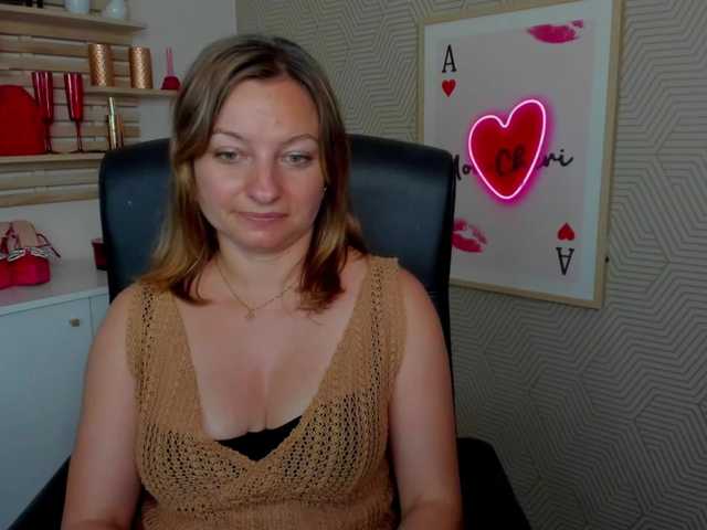 angelaLove13 live cam on BongaCams