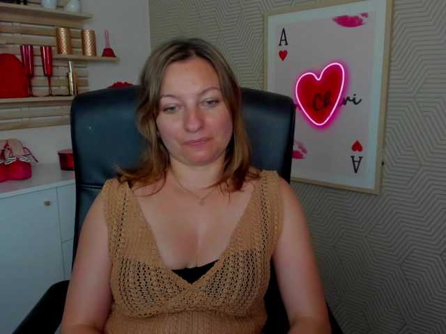 angelaLove13 live cam on BongaCams