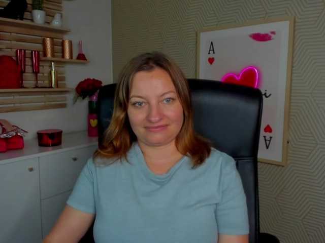 angelaLove13 live cam on BongaCams