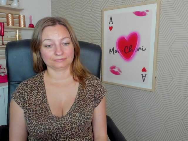 angelaLove13 live cam on BongaCams