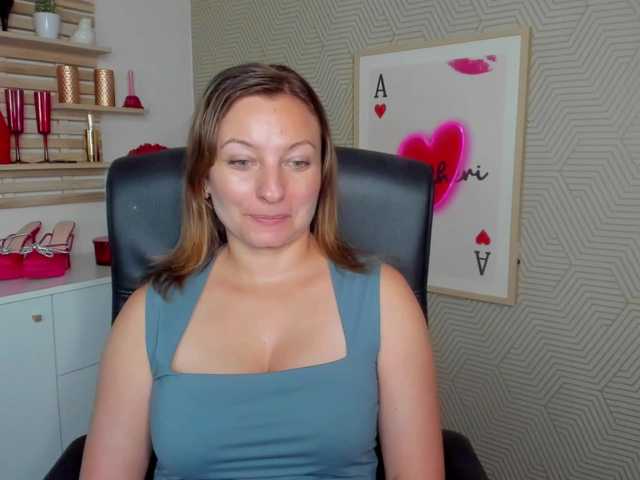 angelaLove13 live cam on BongaCams