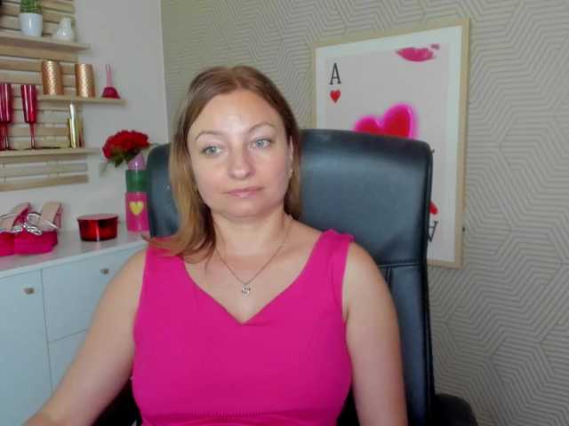 angelaLove13 live cam on BongaCams