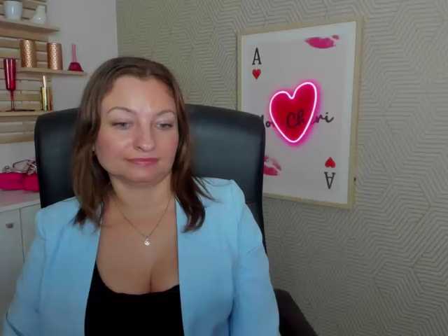 angelaLove13 live cam on BongaCams