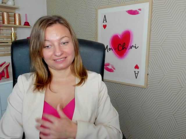angelaLove13 live cam preview