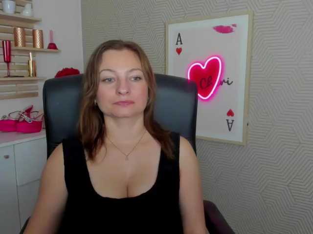 angelaLove13 live cam on BongaCams