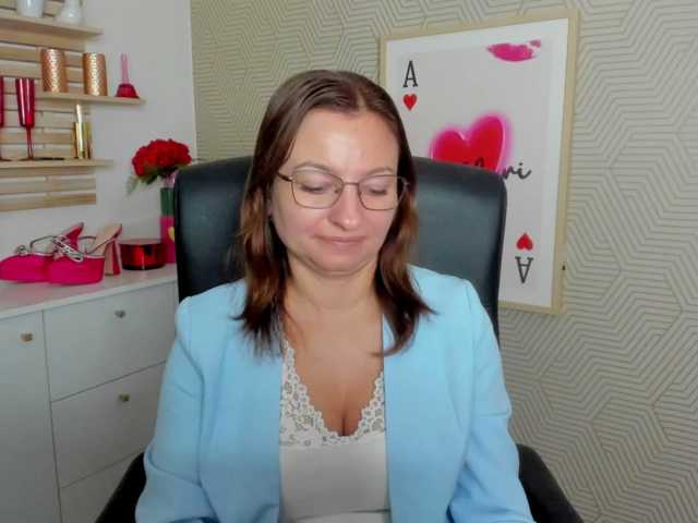 angelaLove13 live cam on BongaCams
