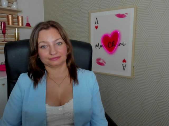 angelaLove13 live cam preview
