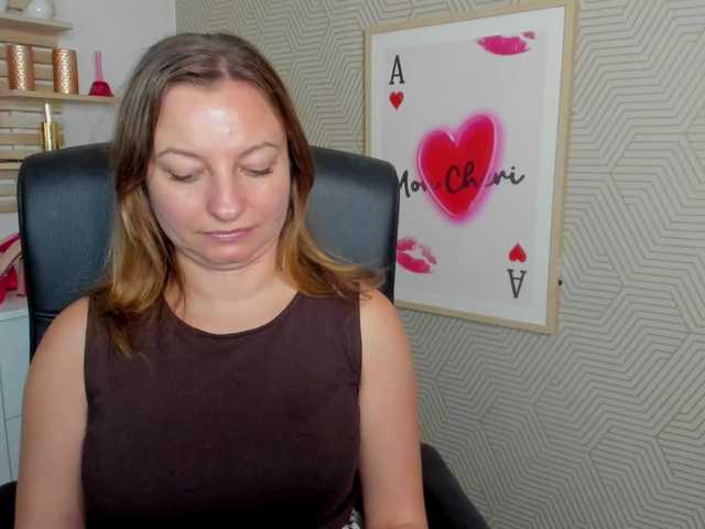 angelaLove13 live cam on BongaCams