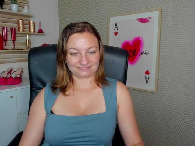 angelaLove13 live cam on BongaCams