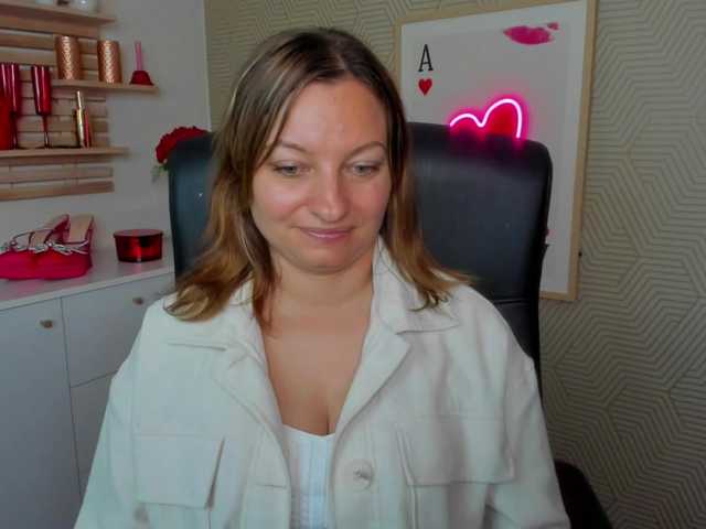 angelaLove13 live cam on BongaCams