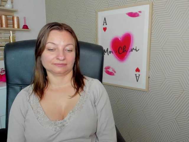angelaLove13 live cam on BongaCams