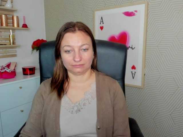 angelaLove13 live cam preview
