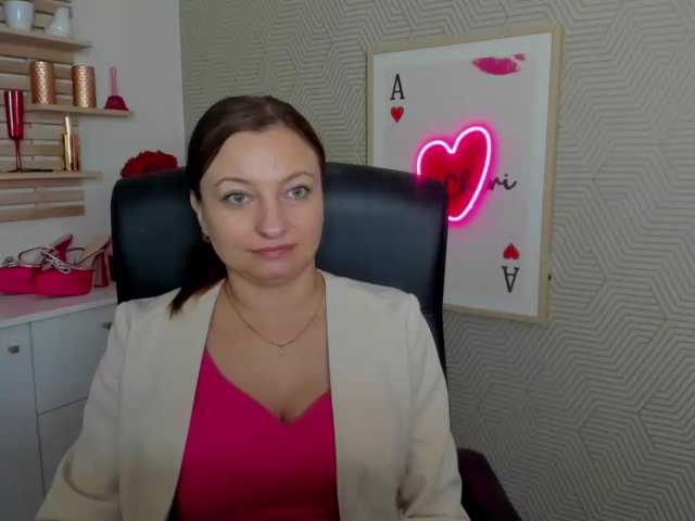 angelaLove13 live cam on BongaCams
