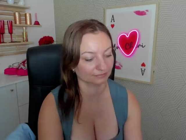 angelaLove13 live cam on BongaCams