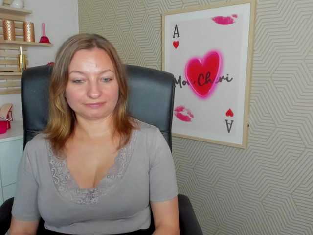 angelaLove13 live cam on BongaCams