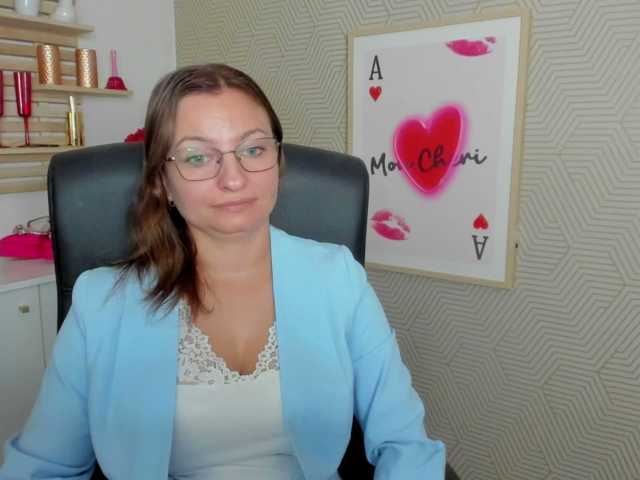 angelaLove13 live cam on BongaCams