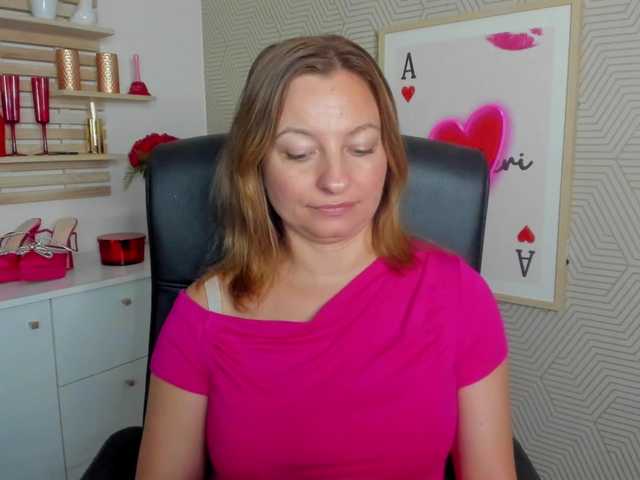 angelaLove13 live cam on BongaCams