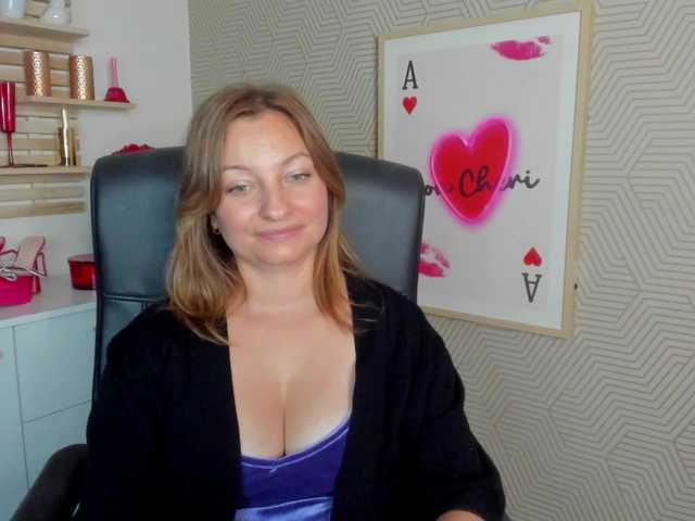 angelaLove13 live cam on BongaCams