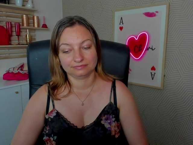 angelaLove13 live cam on BongaCams