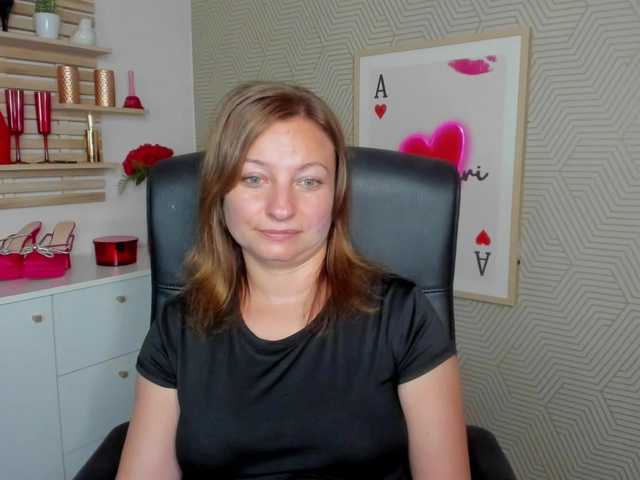angelaLove13 live cam on BongaCams