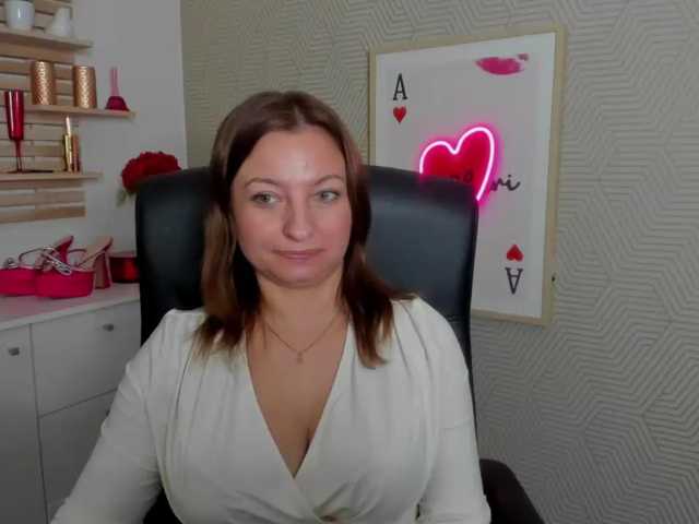 angelaLove13 live cam on BongaCams
