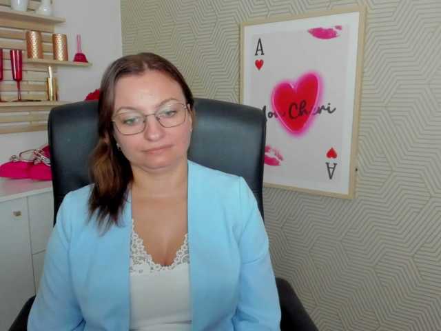 angelaLove13 live cam on BongaCams
