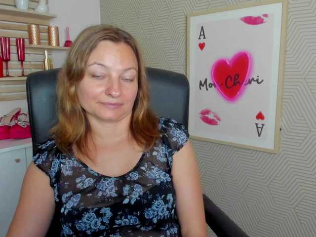 angelaLove13 live cam on BongaCams