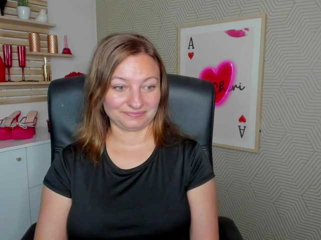 angelaLove13 live cam on BongaCams