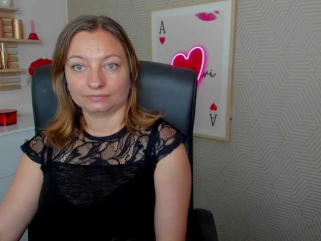 angelaLove13 live cam on BongaCams