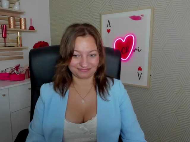 angelaLove13 live cam preview