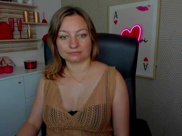 angelaLove13 webcam