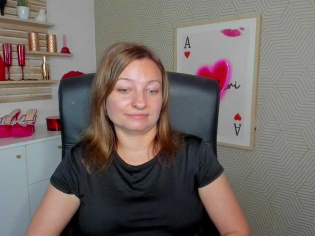 angelaLove13 live cam on BongaCams