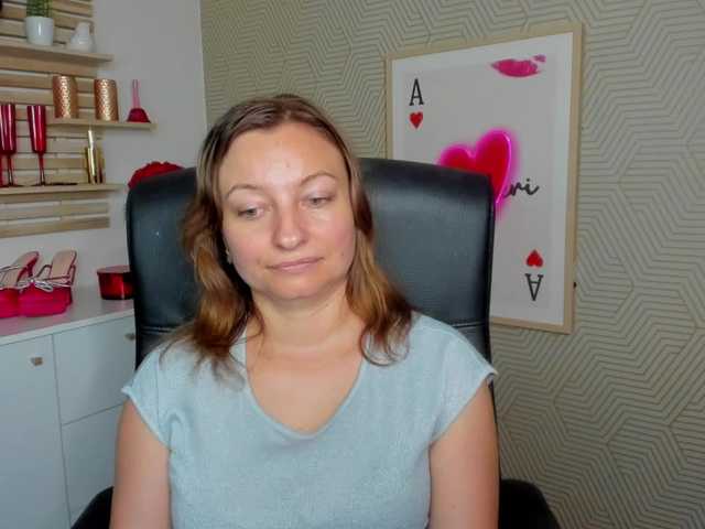 angelaLove13 live cam on BongaCams