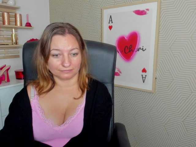angelaLove13 live cam on BongaCams