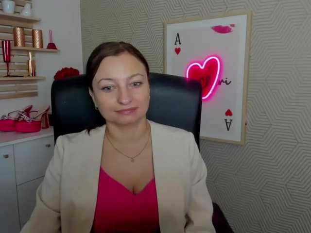 angelaLove13 live cam on BongaCams