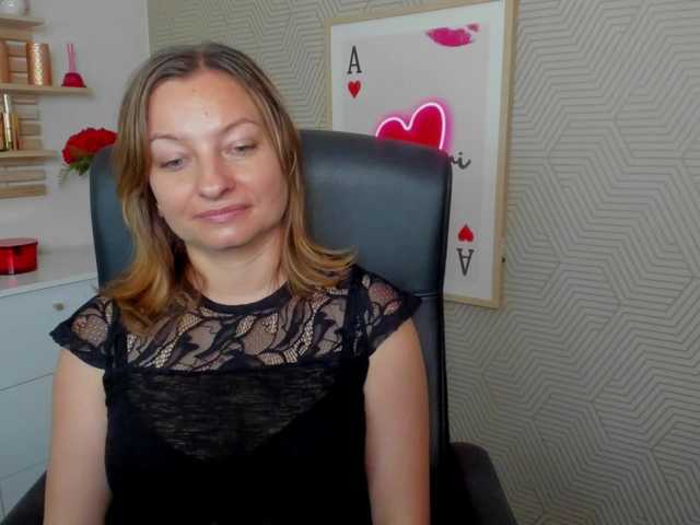 angelaLove13 live cam on BongaCams