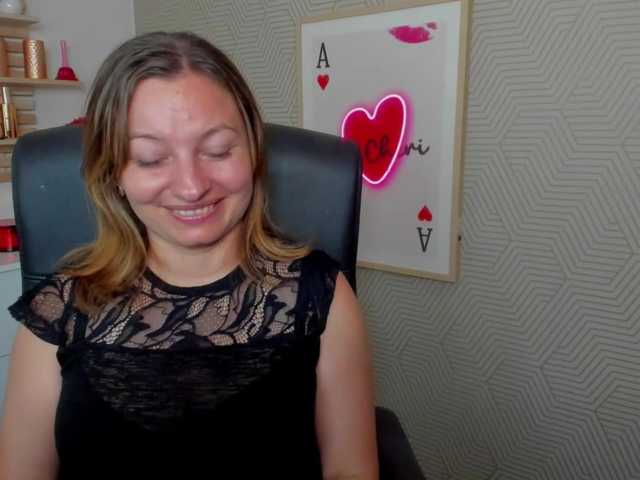 angelaLove13 live cam on BongaCams