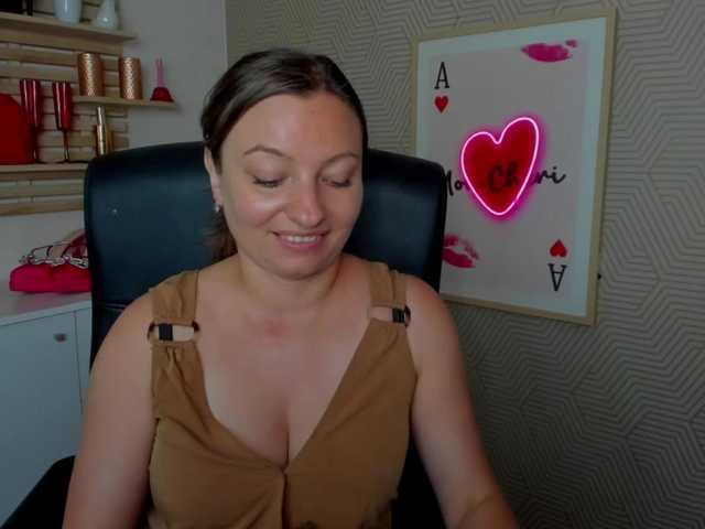 angelaLove13 live cam on BongaCams