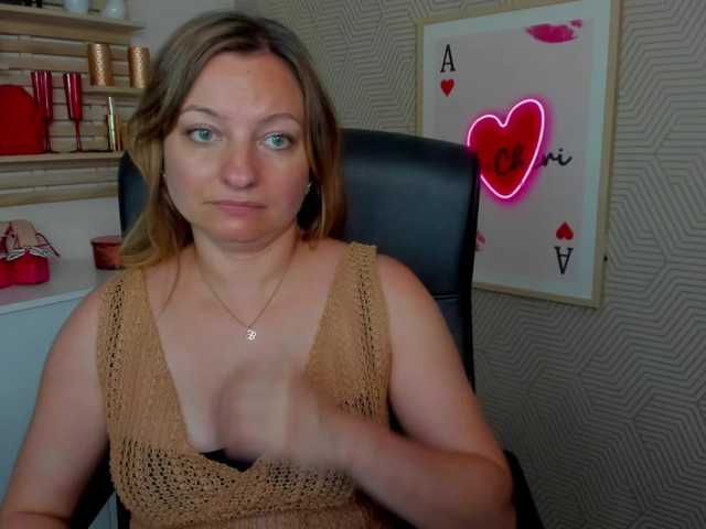 angelaLove13 live cam on BongaCams