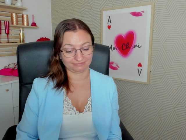 angelaLove13 live cam preview