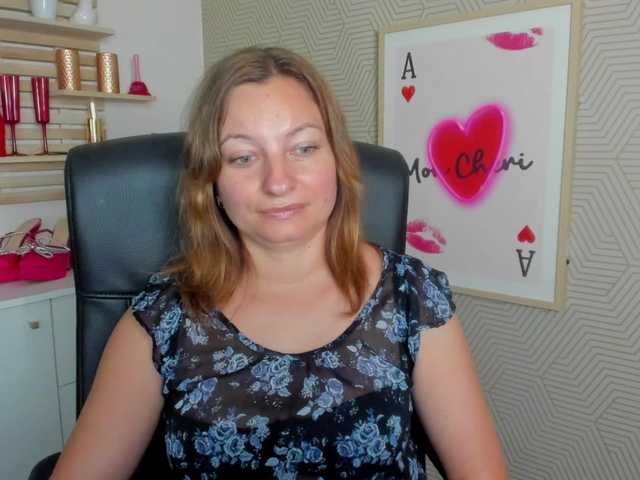 angelaLove13 live cam on BongaCams