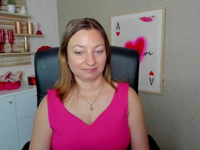 angelaLove13 live cam on BongaCams