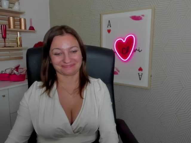 angelaLove13 live cam on BongaCams