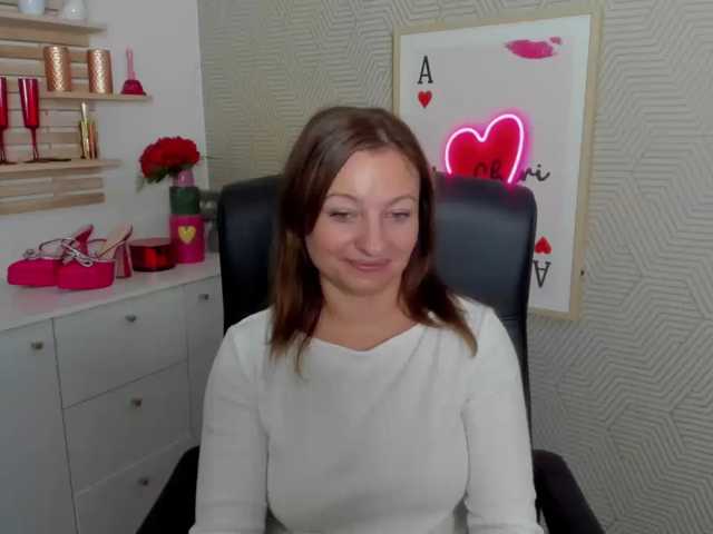 angelaLove13 live cam on BongaCams