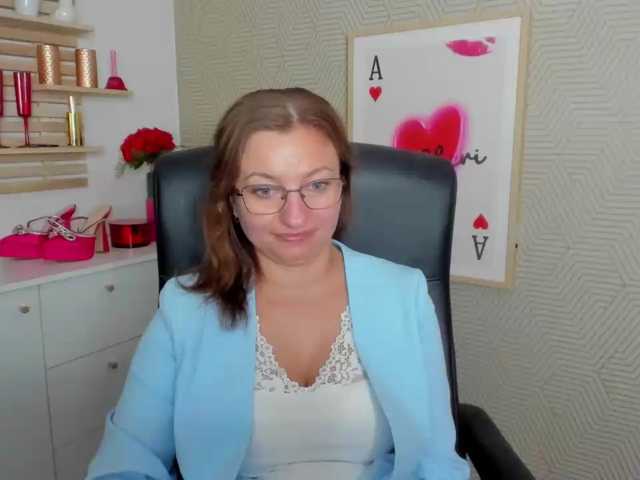 angelaLove13 live cam on BongaCams